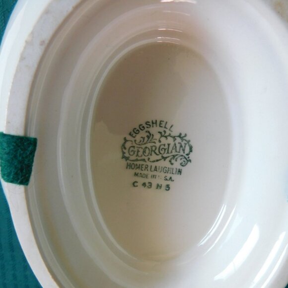 (Sold) Homer Laughlin China (1950) Eggshell Georgian oval vegetable no lid VGU - Picture 6 of 6